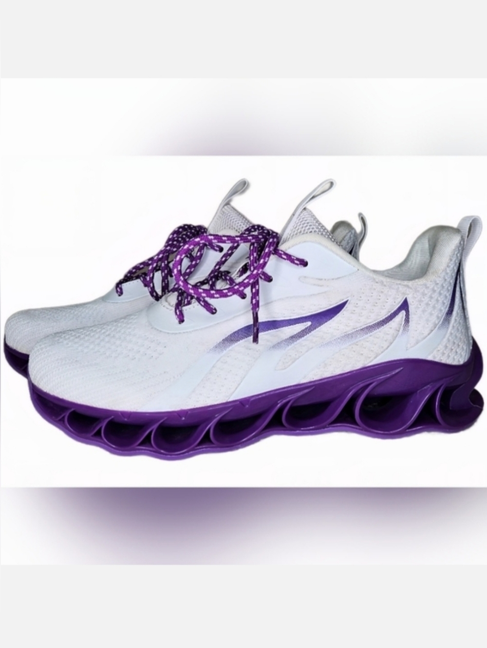 Like New Women's Unbranded Athletic Shoes White/Purple Size 8US 39EU